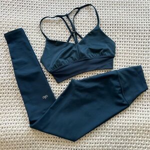 Alo Airlift Legging & Lavish Sports Bra Set
